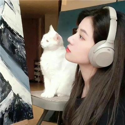 「再见」中的女人